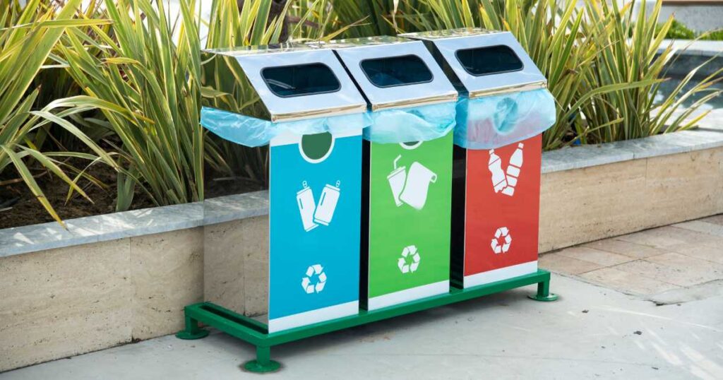 Clear and User-Friendly Recycling Bin Labels